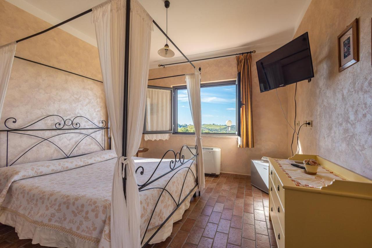 Agriturismo La Meria センプロニアーノ エクステリア 写真